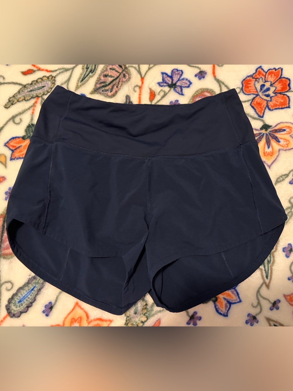 Lululemon speed up shorts size 4